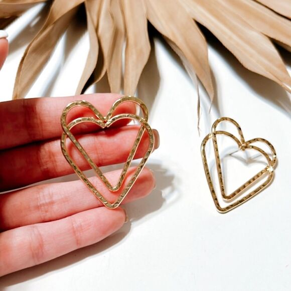 gold heart earrings H169 - Picture 4 of 4